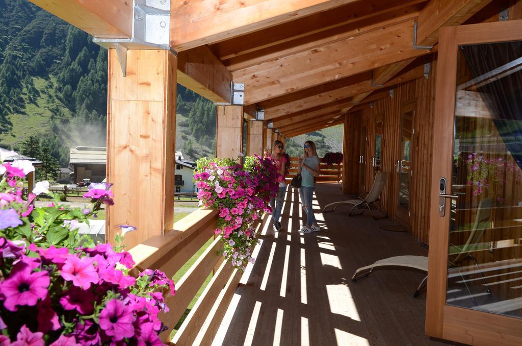 La Tresenda Hotel And Mountain Farm Livigno Room photo