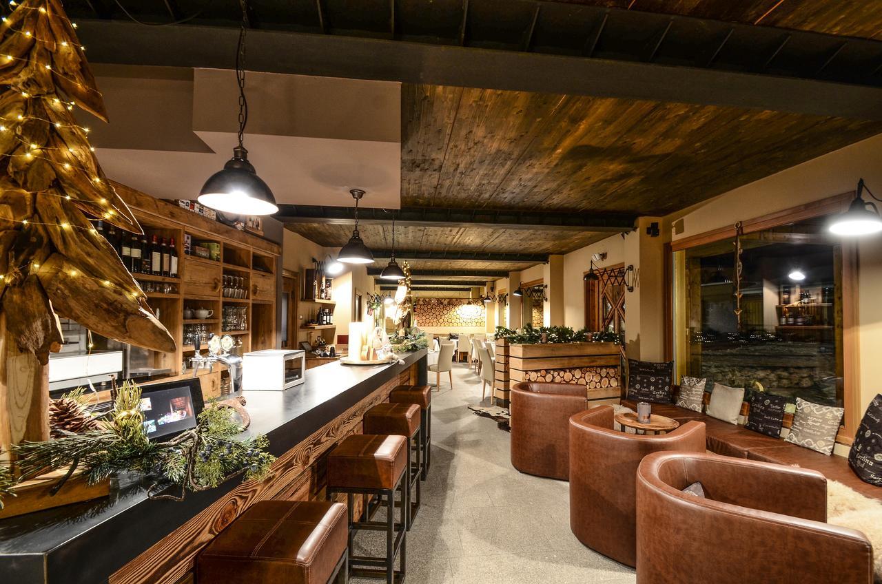 La Tresenda Hotel And Mountain Farm Livigno Exterior photo