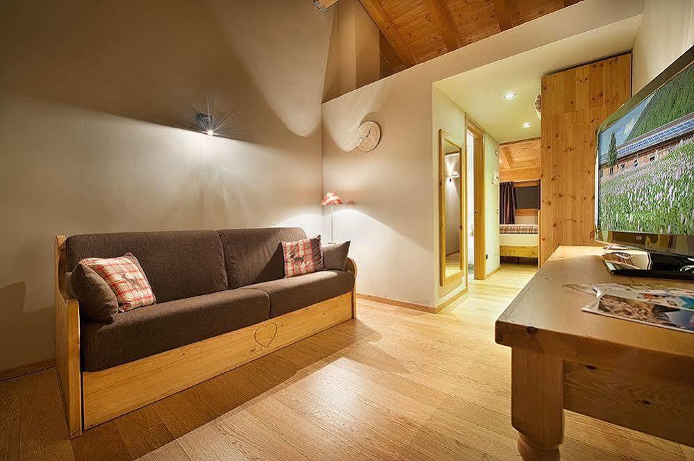 La Tresenda Hotel And Mountain Farm Livigno Exterior photo